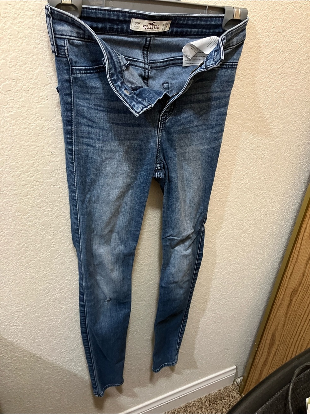 Hollister Light-Mid Wash Skinny Jeans